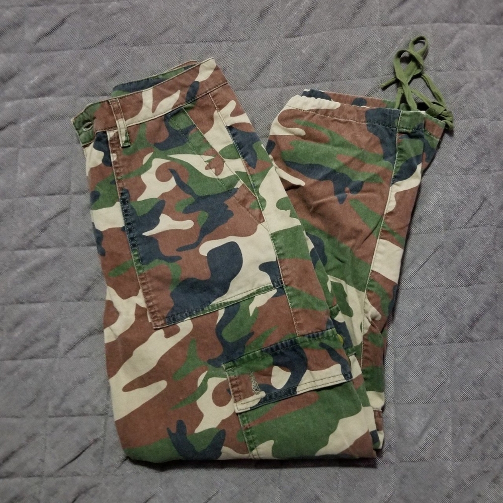 Urban outfitters high waisted camo cargo pants